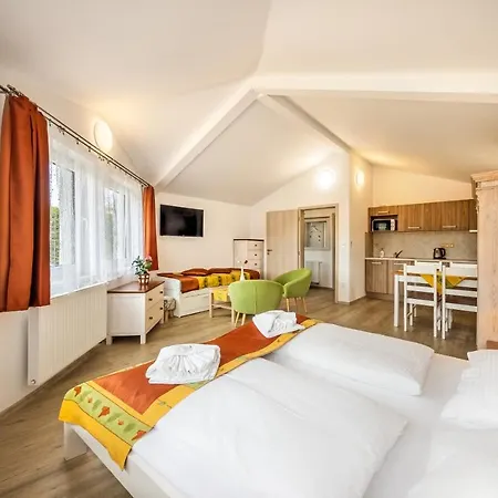 アパートホテル Gardena