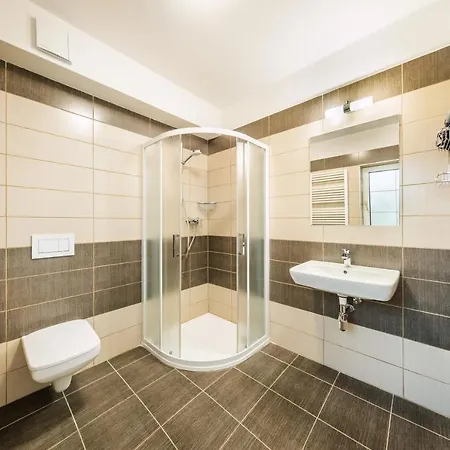 アパートホテル Gardena