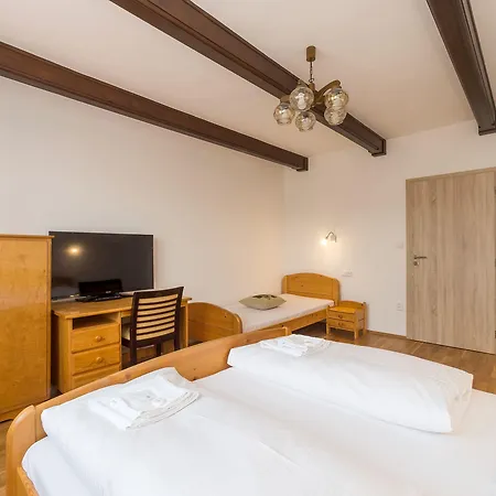 Gardena チェスキー クルムロフ