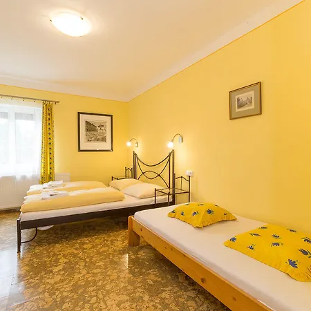 アパートホテル Gardena チェスキー クルムロフ